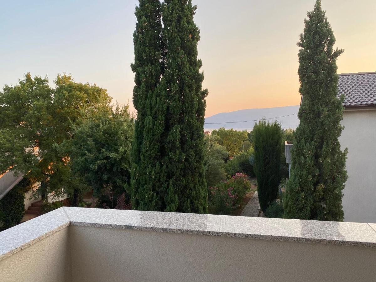 M Plus Residence Pinezići Екстериор снимка