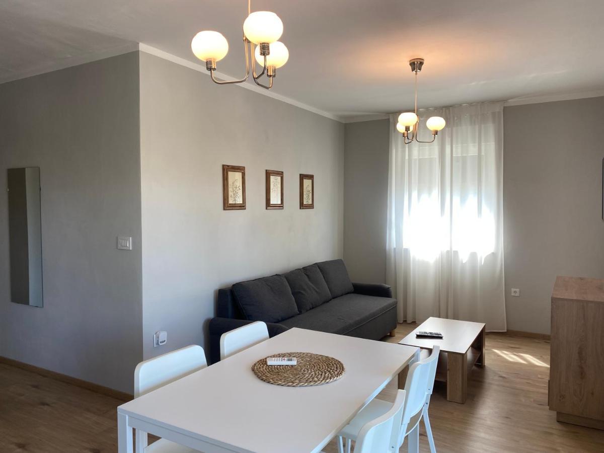 M Plus Residence Pinezići Екстериор снимка
