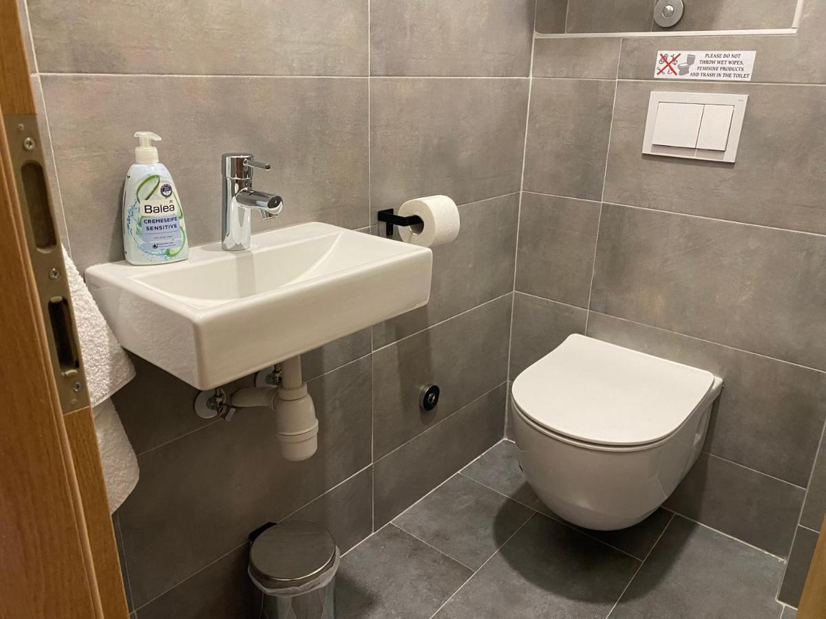 M Plus Residence Pinezići Екстериор снимка