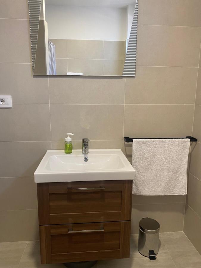 M Plus Residence Pinezići Екстериор снимка