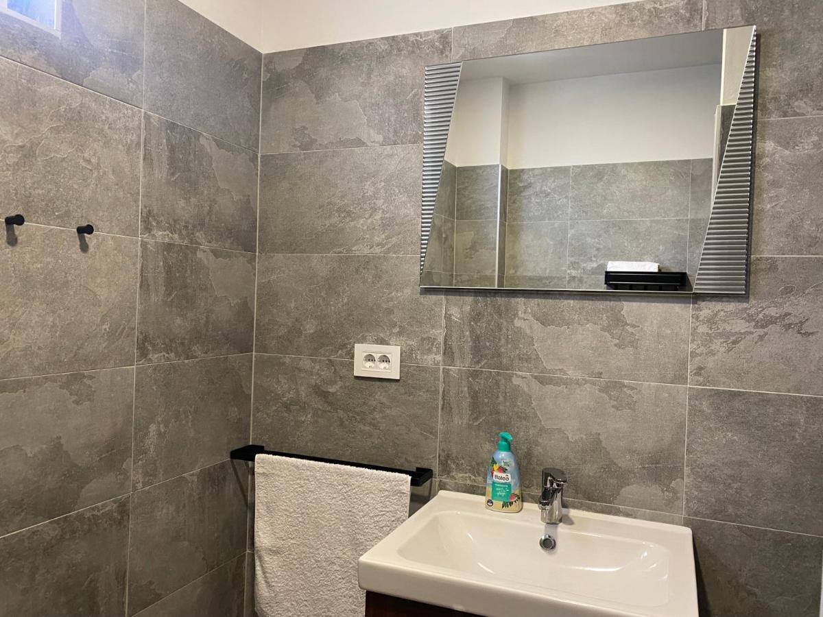M Plus Residence Pinezići Екстериор снимка
