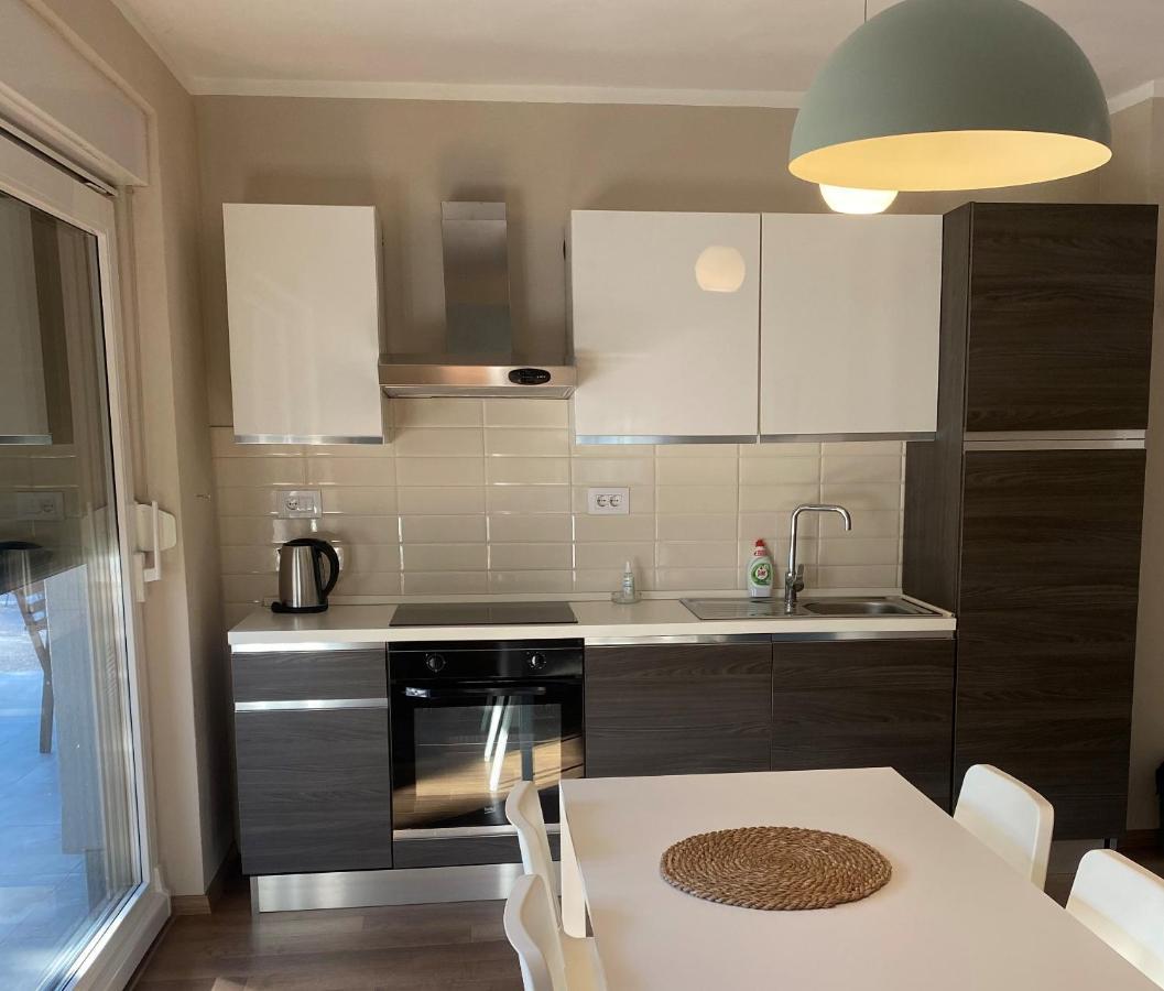 M Plus Residence Pinezići Екстериор снимка