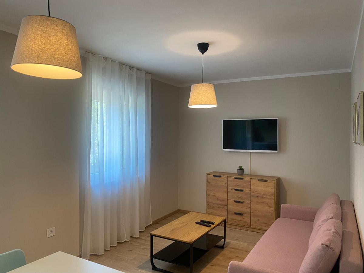 M Plus Residence Pinezići Екстериор снимка